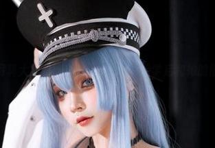 私房写真大揭秘：Sayo Momo放学后和她的旧校服